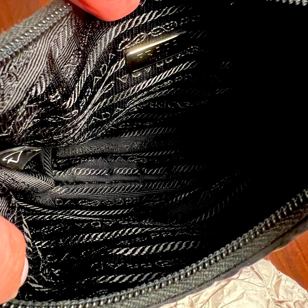 Vintage PRADA Re-Edition 2000 Mini-bag w/Authentication Cards/Duster - Picture 8 of 15
